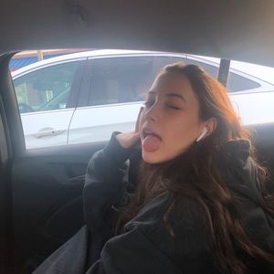 Meet your Posher, Juliette